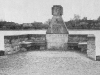Przedwojenna fotografia - pomnik poległych podczas I wojny w Głubczynie nad jeziorem